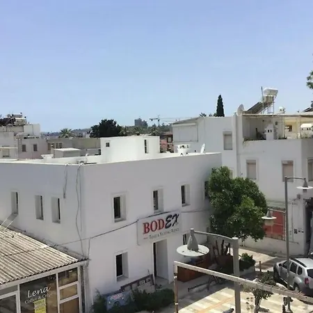 New Sedan Hotel