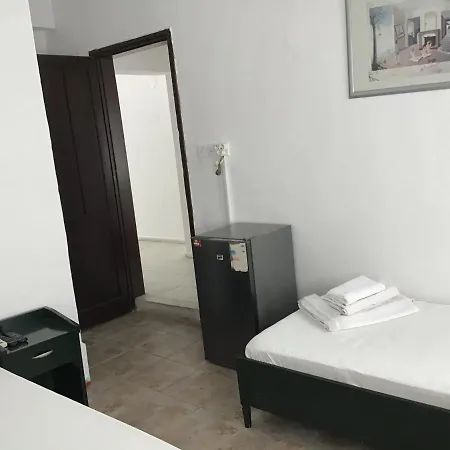 New Sedan Quarto em Acomodações Particulares *
